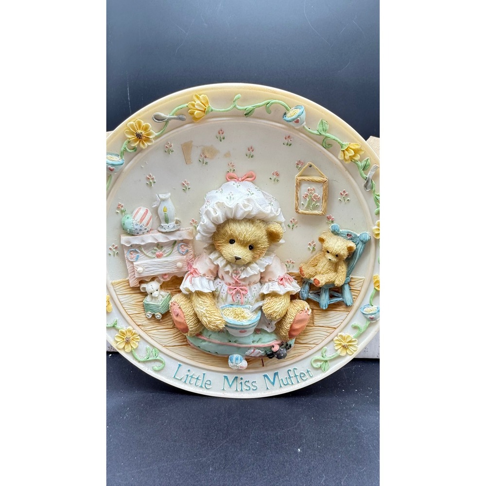 Cherished Teddies Little Miss Muffet 3D Nursery Rhyme Plate Enesco 145033 Boxed